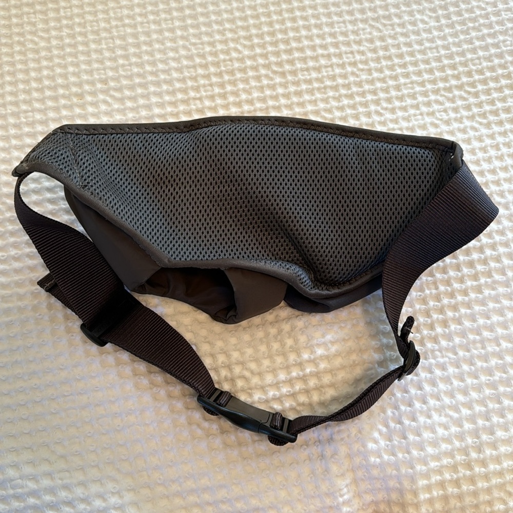 AMPHIPOD Running Belt Bottle Waist Pack with Jett Lock Grey Cyan Turquoise - Picture 4 of 6